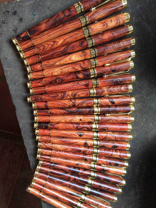 BÚT GỖ CAO CẤP GỖ SƯA ĐỎ